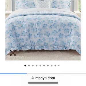 Four piece comforter set